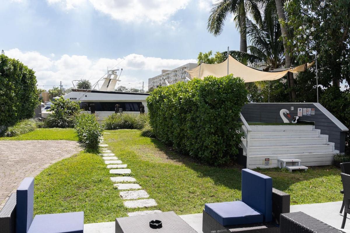 River Villa-pool, Hot Tub, Dock, Big Garden Miami