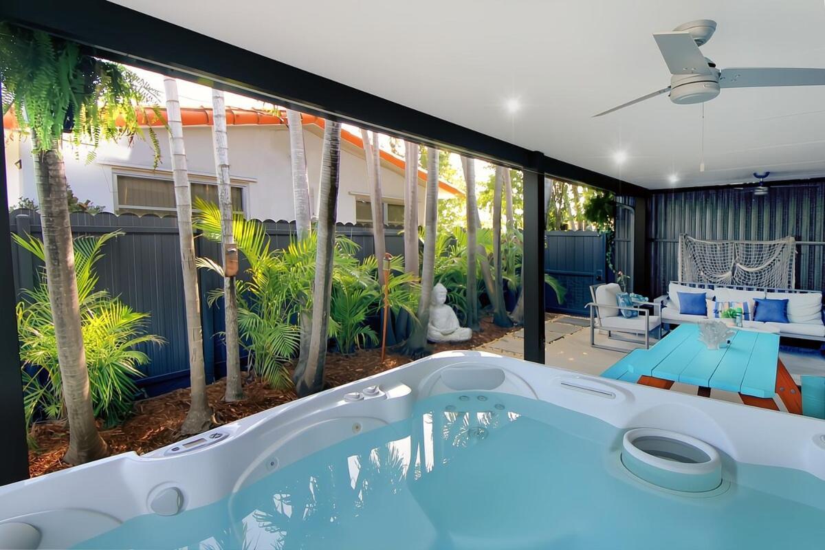 King Bed & Hot Tub, A Casita For Families & Pets * Miami