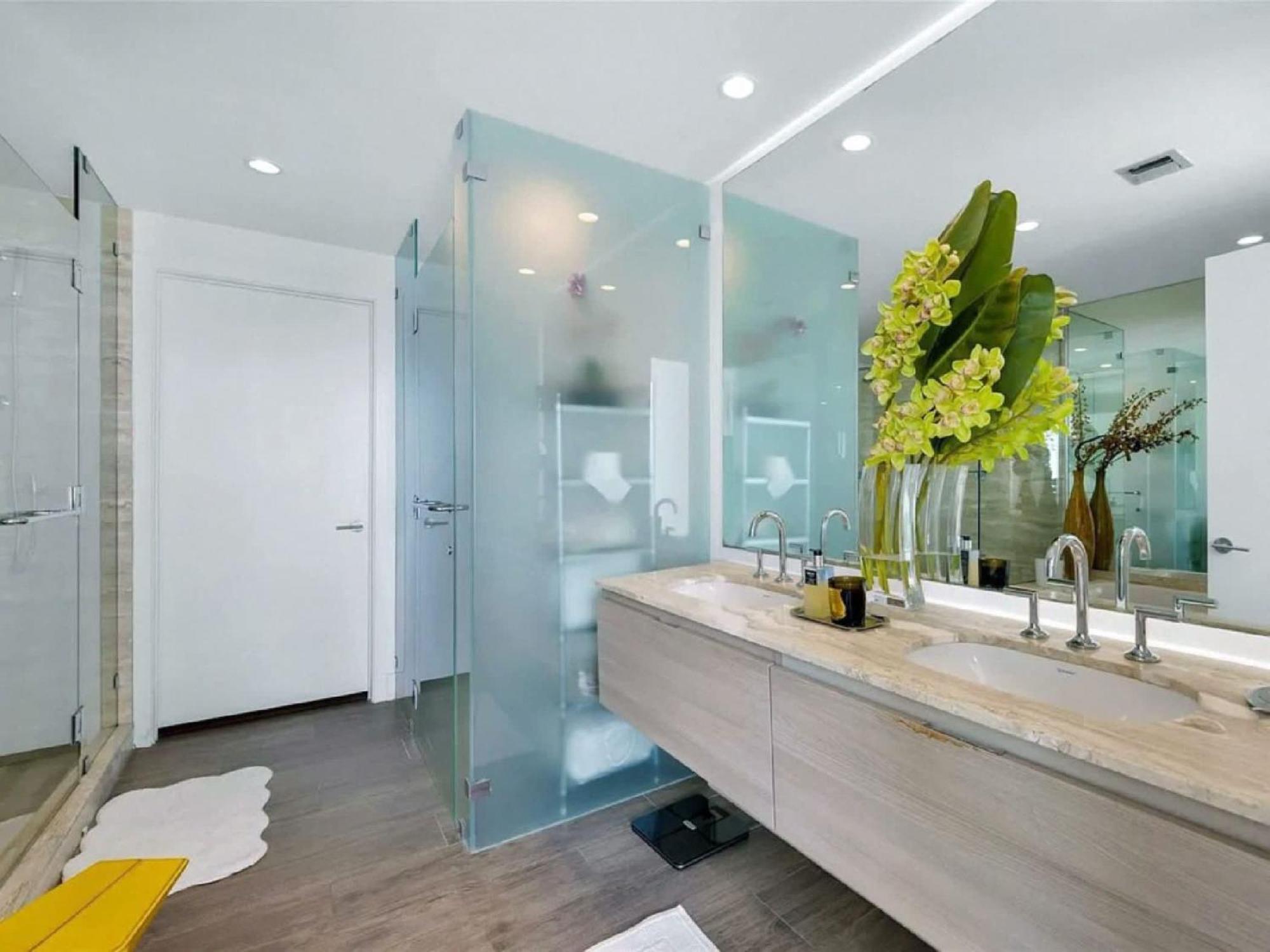 High-floor With Ocean Views In Apartment Miami
