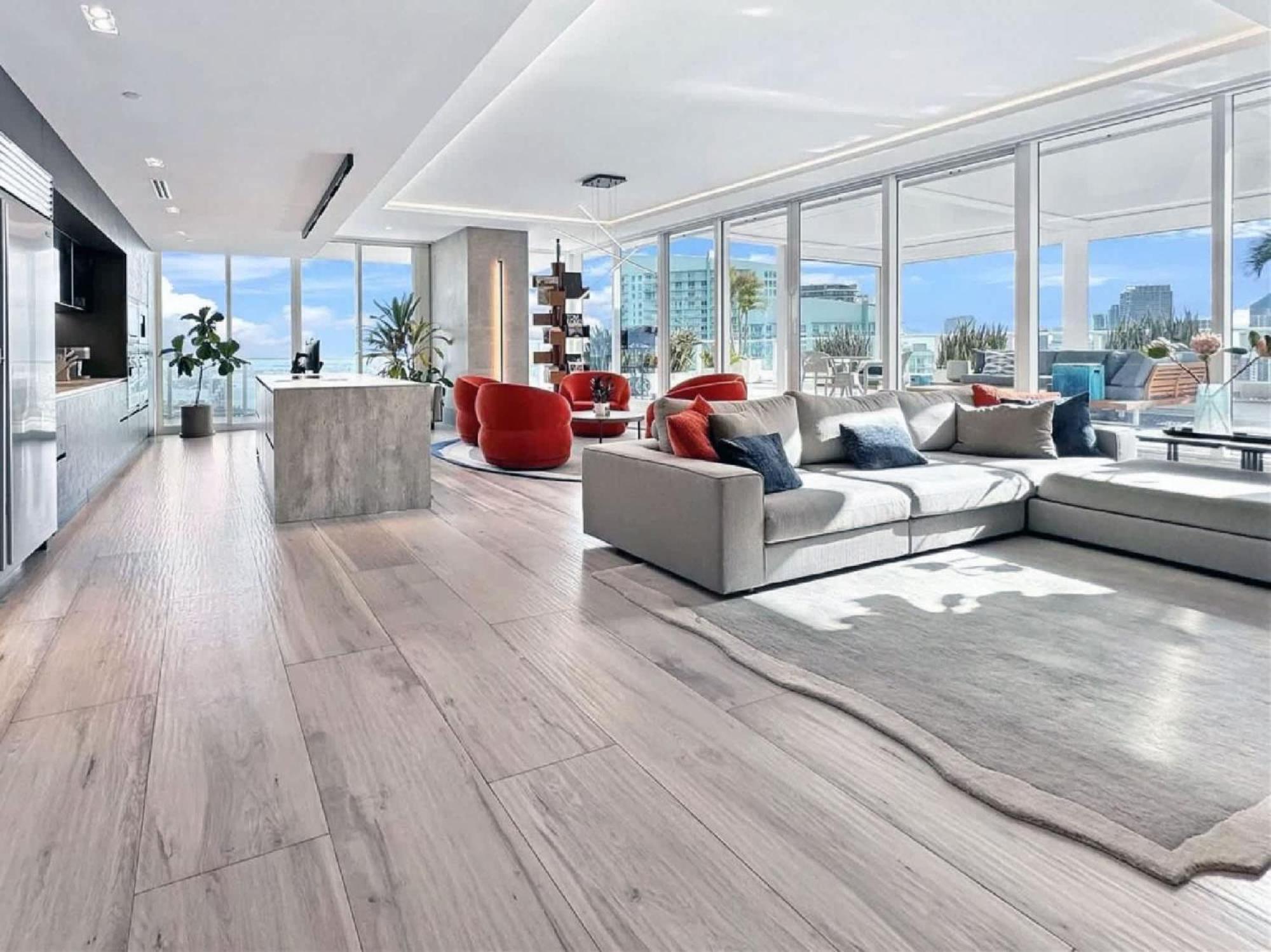 Apartment Penthouse With Stunning Views In Edgewater Miami
