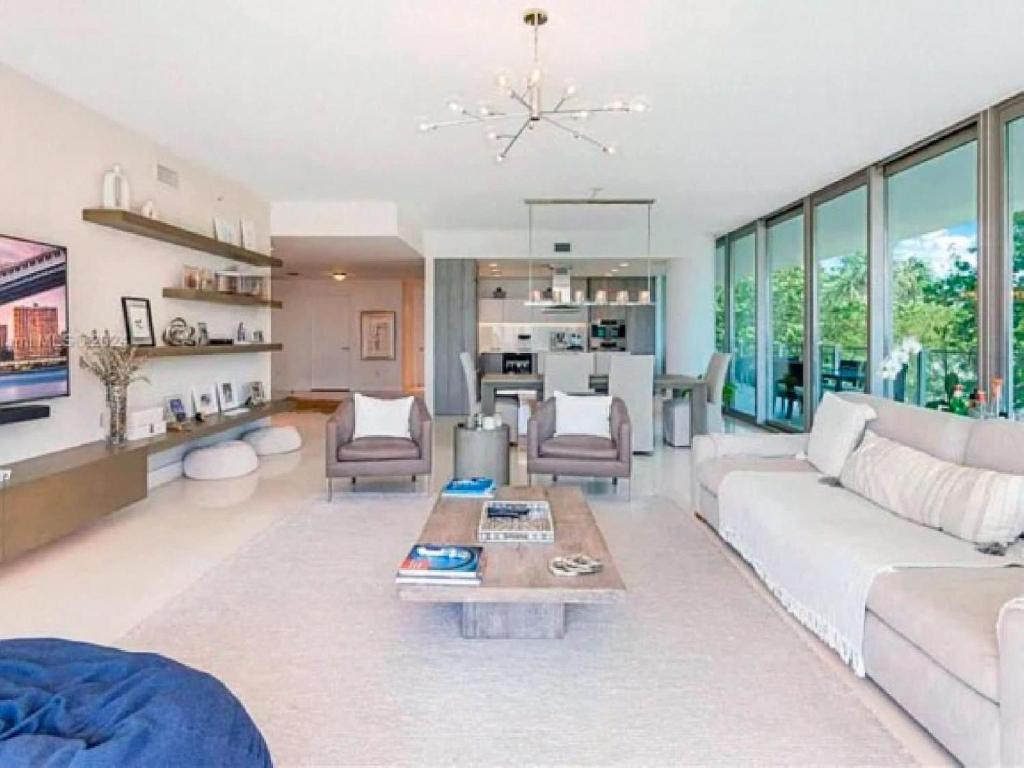 Elegant With Ocean Views In Key Biscayne Apartment