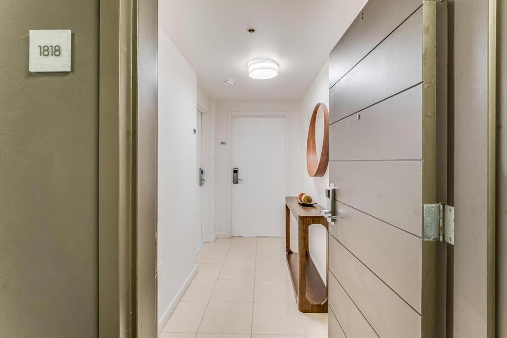 Coconut Grove Bayview Unit Parking Included Miami