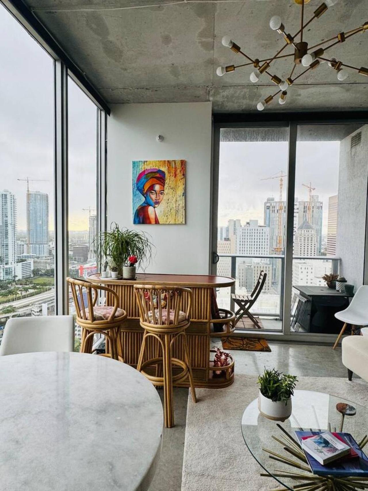 Holiday home Art-filled Loft 180 Views, Rooftop Pool, Parking Miami