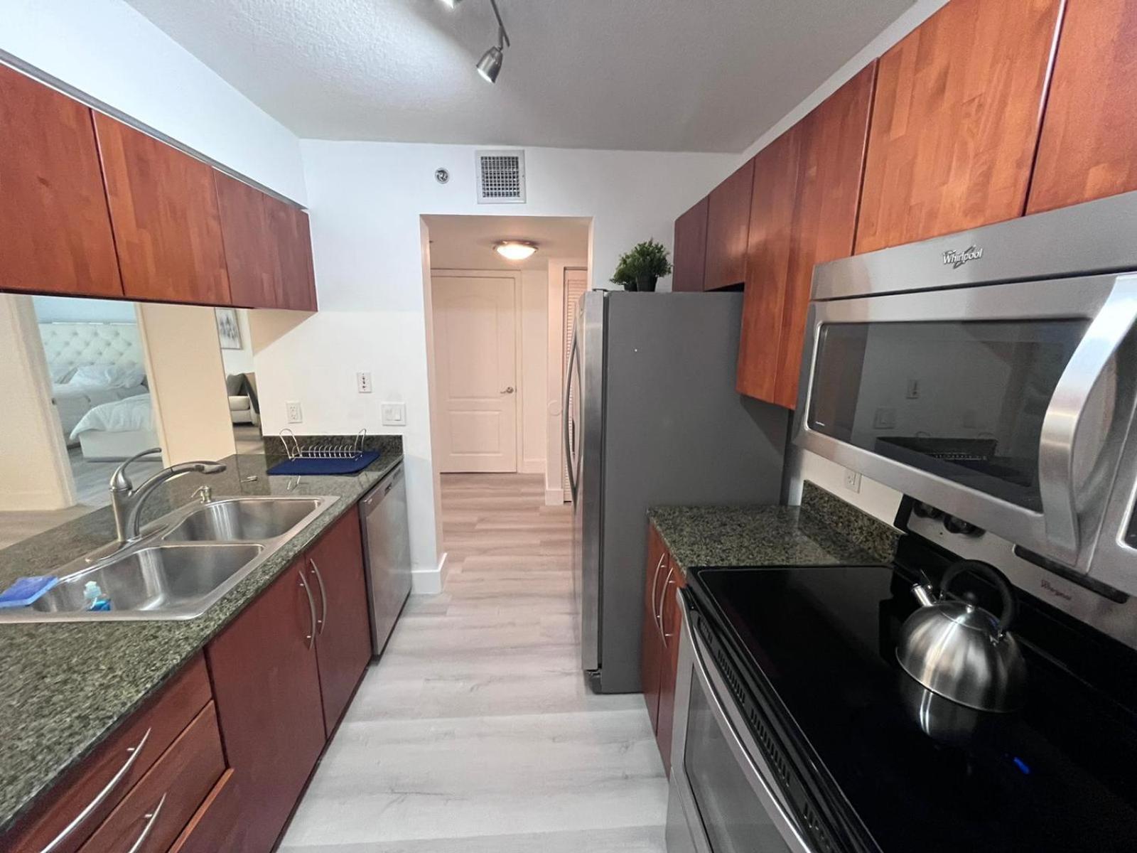 Luxury 1bd In Downtown Brickell Free Parking Apartment Miami