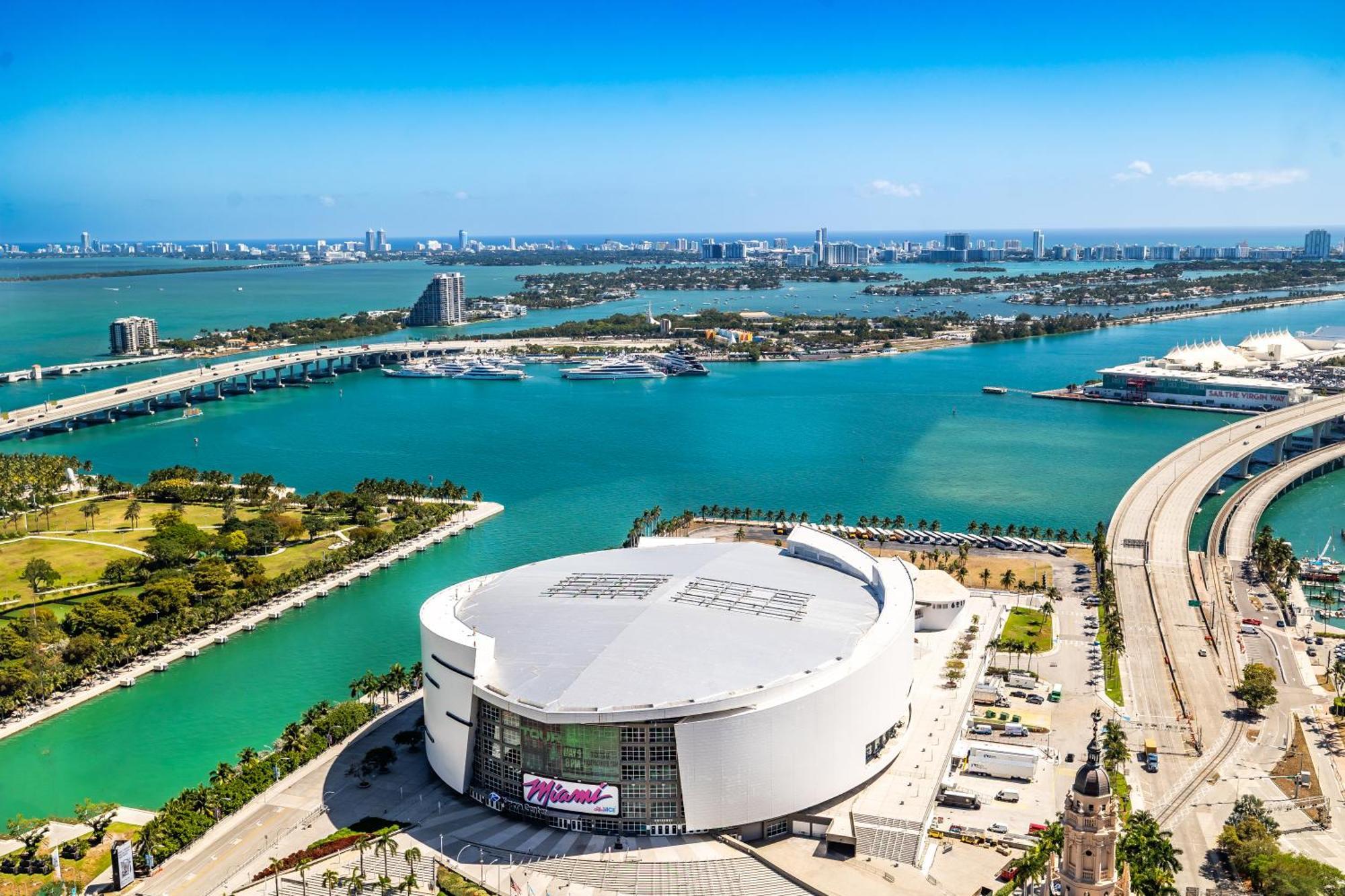Magnificent 3 Bedrooms In Downtown With Incredible Views Apartment Miami