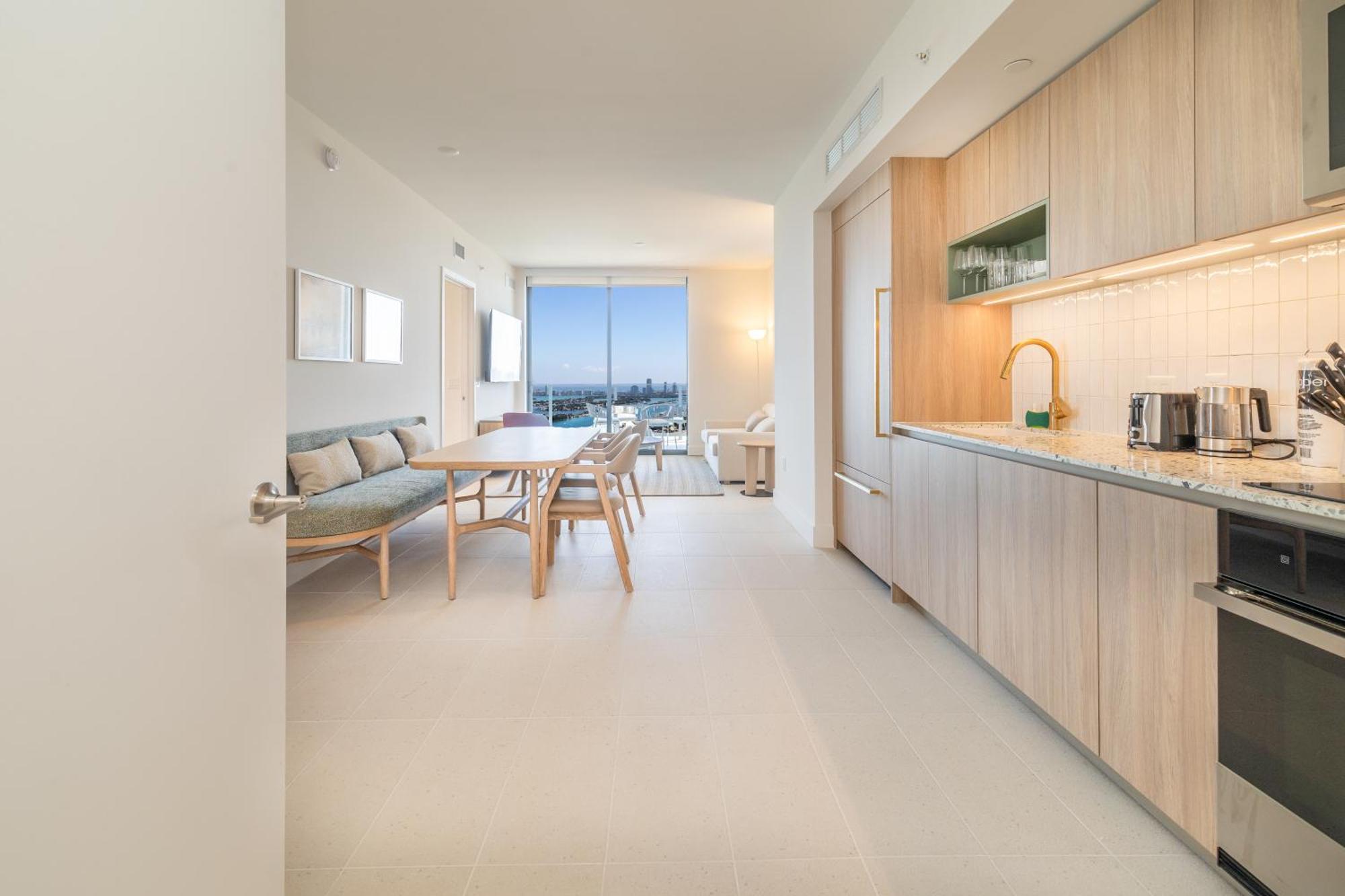 Magnificent 3 Bedrooms In Downtown With Incredible Views Apartment Miami