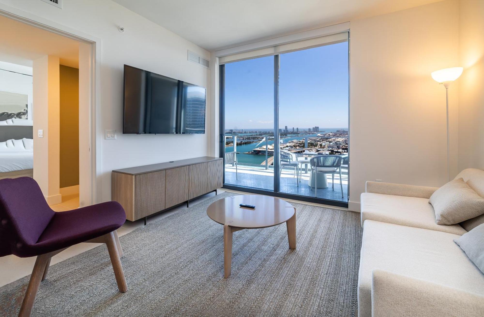 Apartment Magnificent 3 Bedrooms In Downtown With Incredible Views
