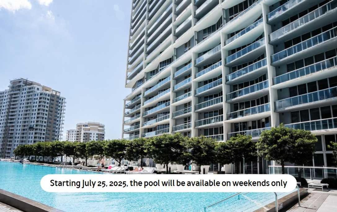 Mvr - Oceanfront Corner Balcony Luxe