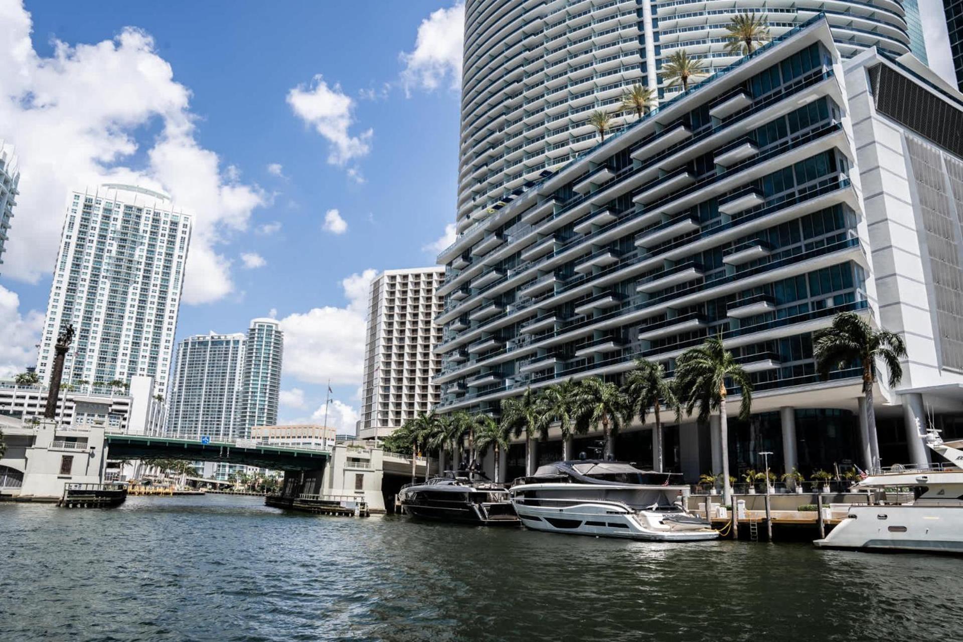 Mvr - Oceanfront Corner Balcony Luxe Apartment *