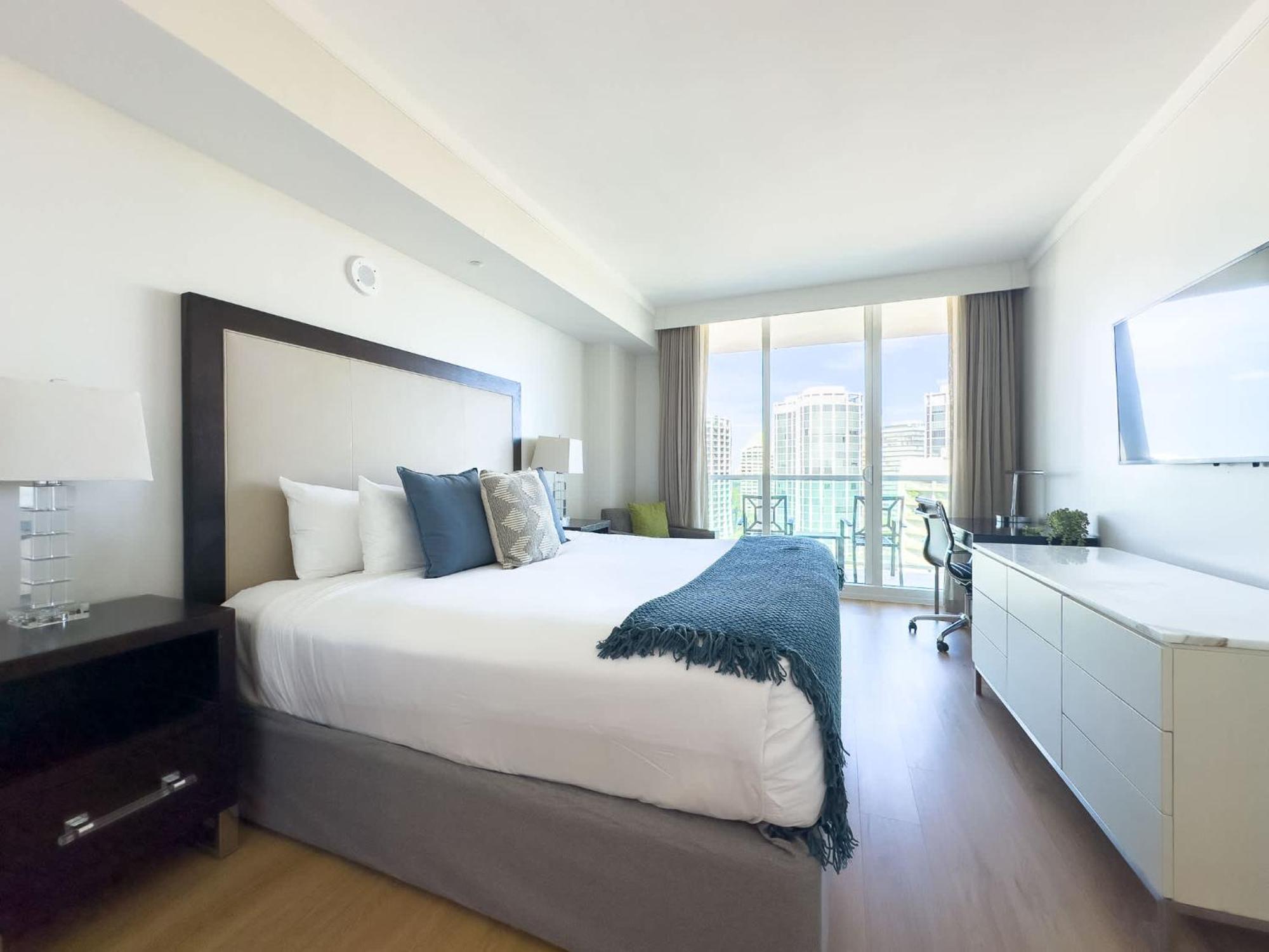 Mvr Balcony Suite You Will Want To Book Fast * Miami