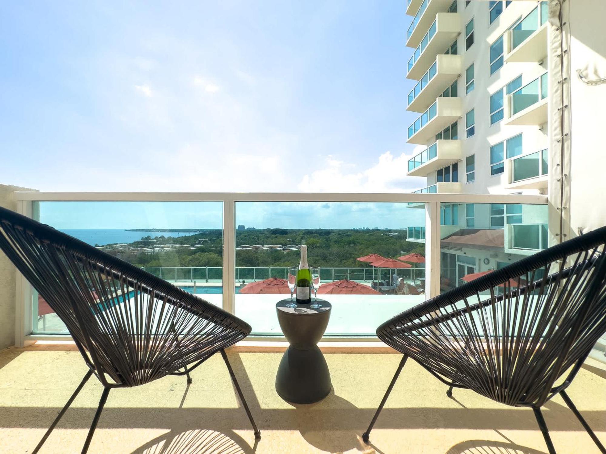 Mvr King Suite Room Bay View Inn Miami