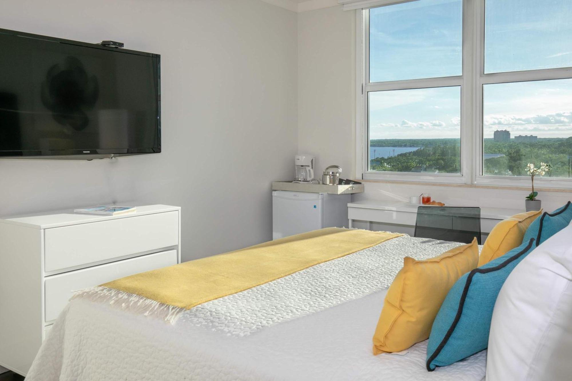 Inn Mvr - Your Suite In Miami-S Billion-Dollar Icon