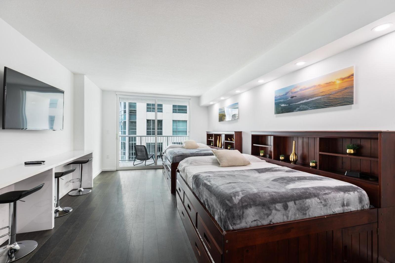 In Brickell With Pool, Gym, Free Parking And Game *