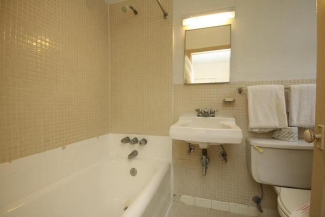 Hotel Leamington - Downtown / Port Of