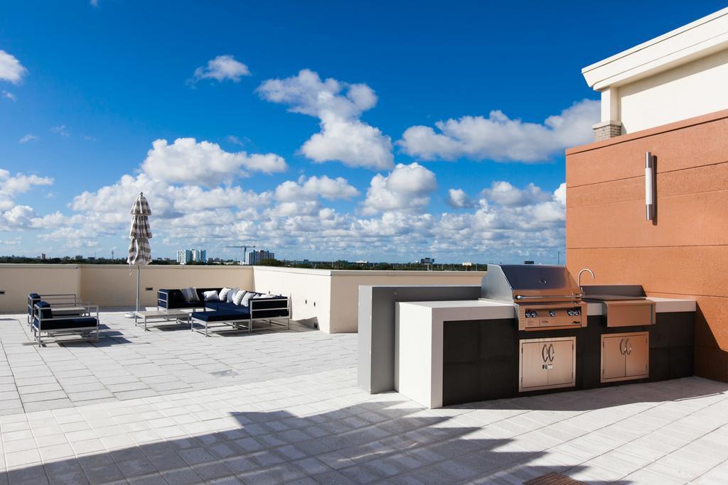 Apartment Sky At Midtown *