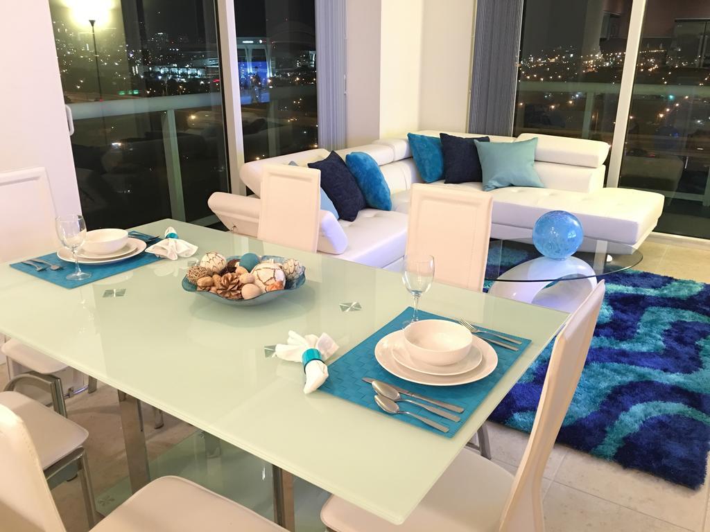 Starlight Suites * Miami