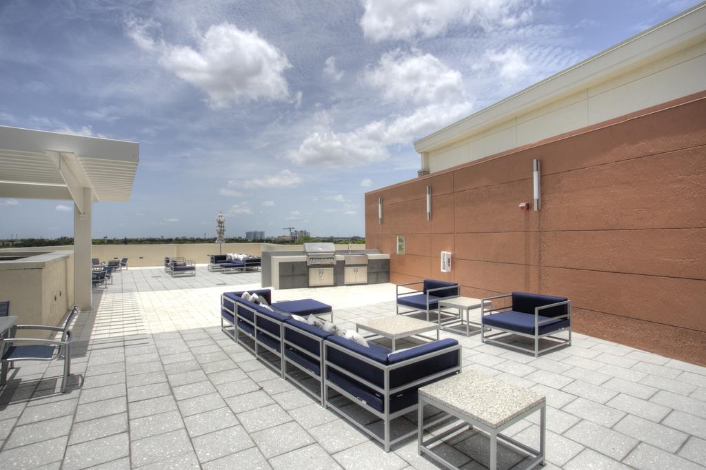 Apartment Design District Midtown By Nuovo