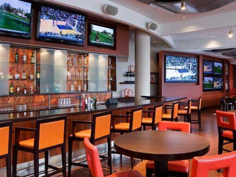 Hotel Courtyard By Marriott Airport Miami