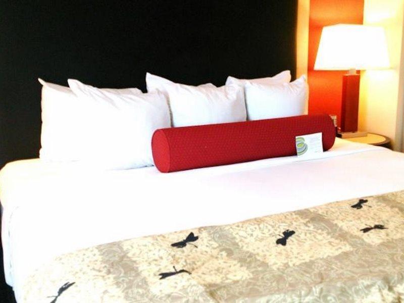 Hotel Express Airport-blue Lagoon Area By Ihg Miami