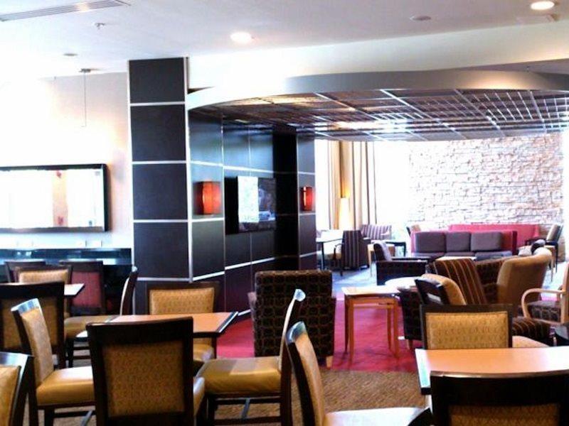 Hotel Express Airport-blue Lagoon Area By Ihg 4*