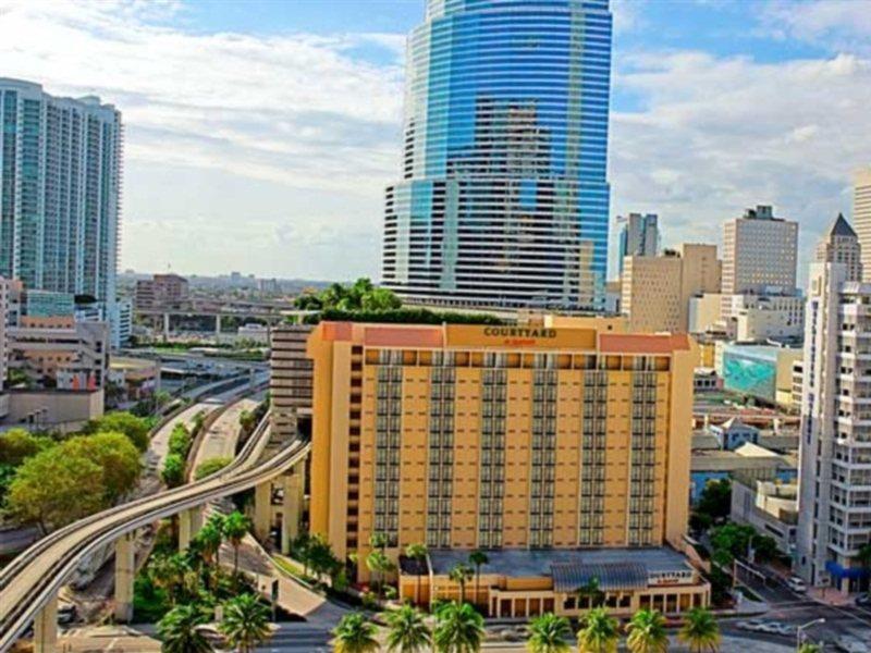 Hotel Courtyard Downtown Brickell Area 3*