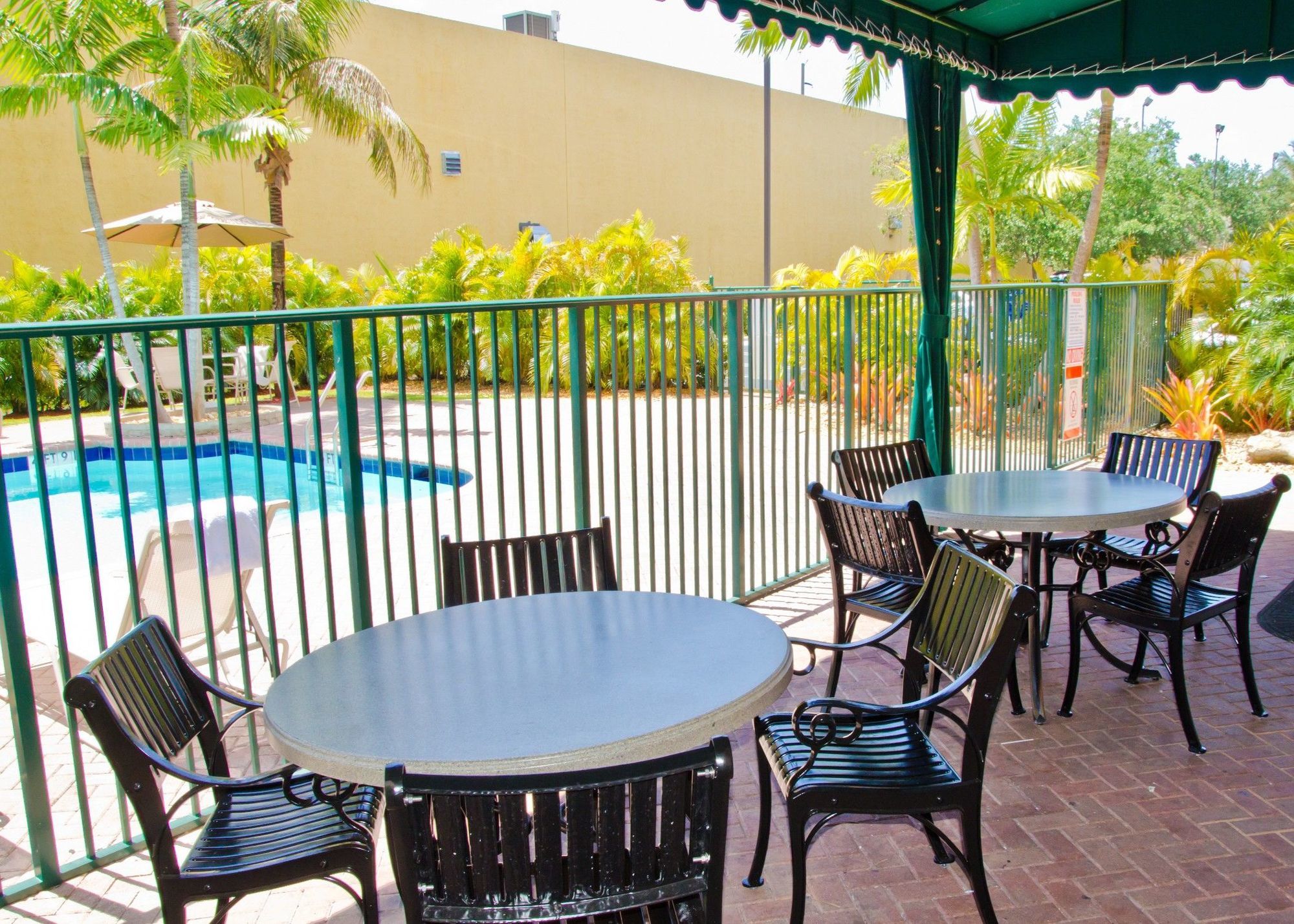 Hotel Western Miami-doral/dolphin Mall 3*