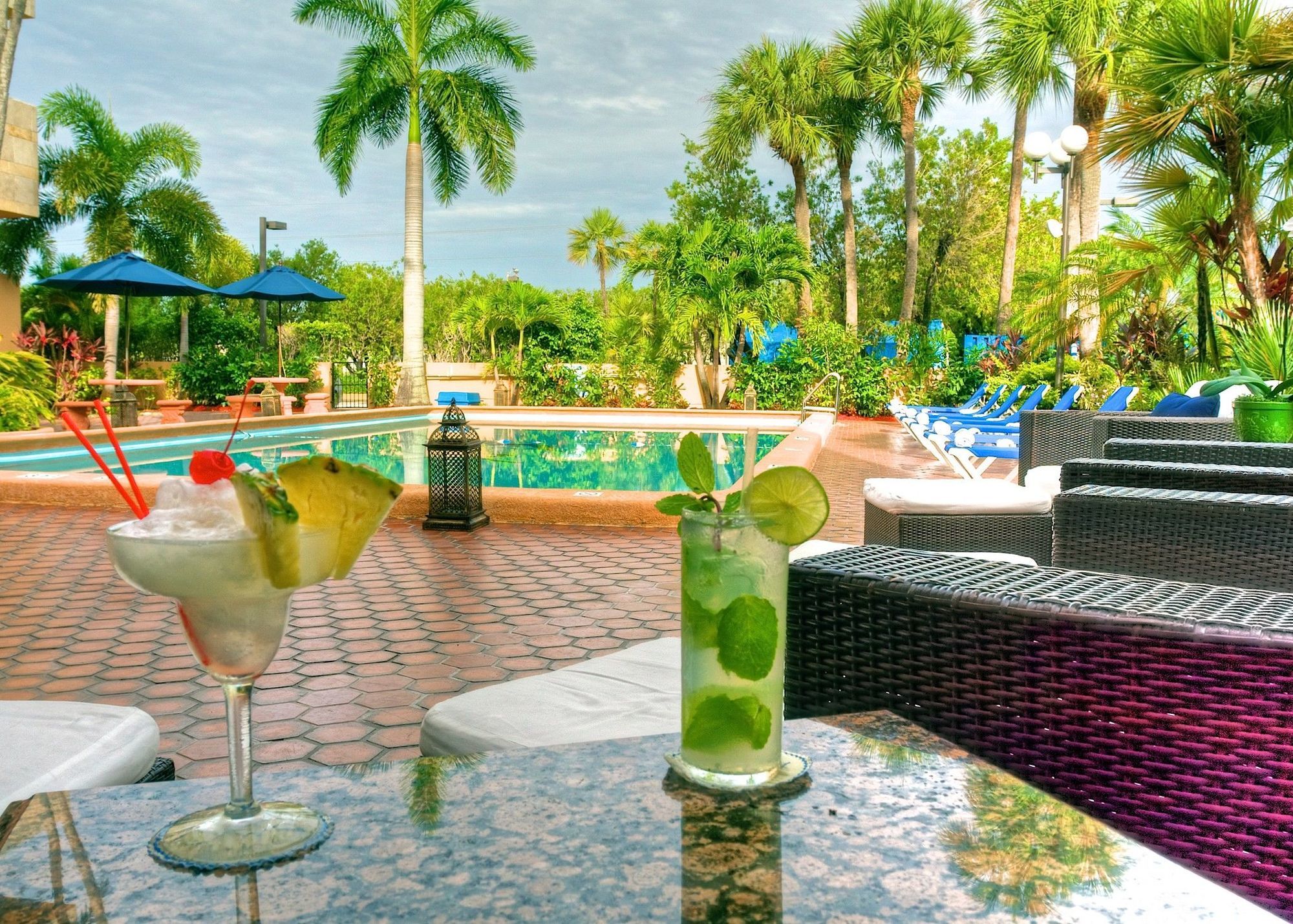 Hotel Regency Airport Miami