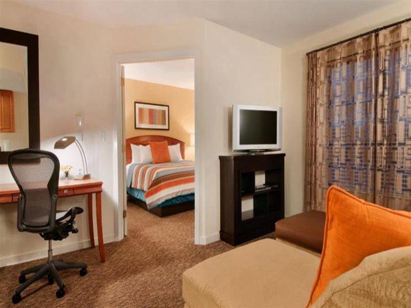 Hyatt House Airport Miami