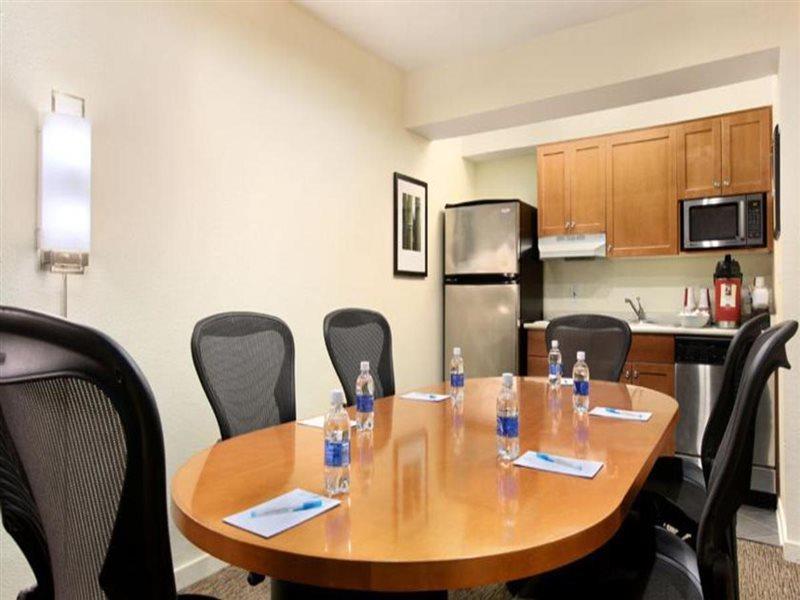 Hotel Hyatt House Airport