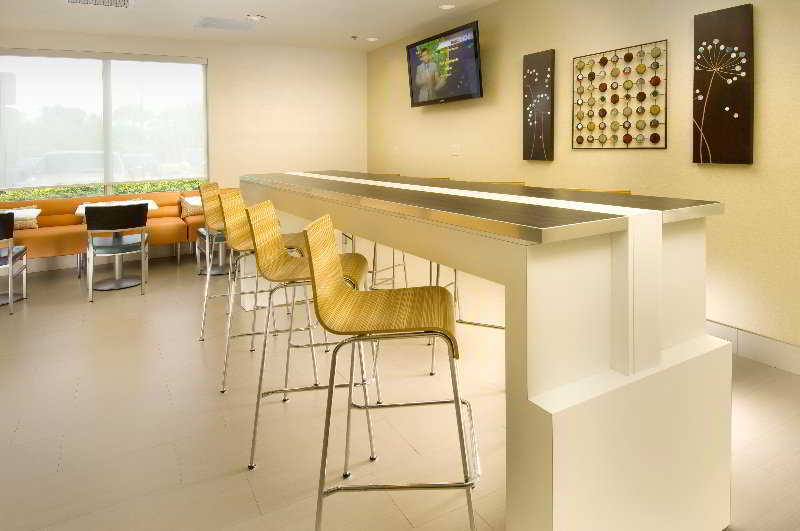 Springhill By Marriott Airport South Blue Lagoon Area 3*