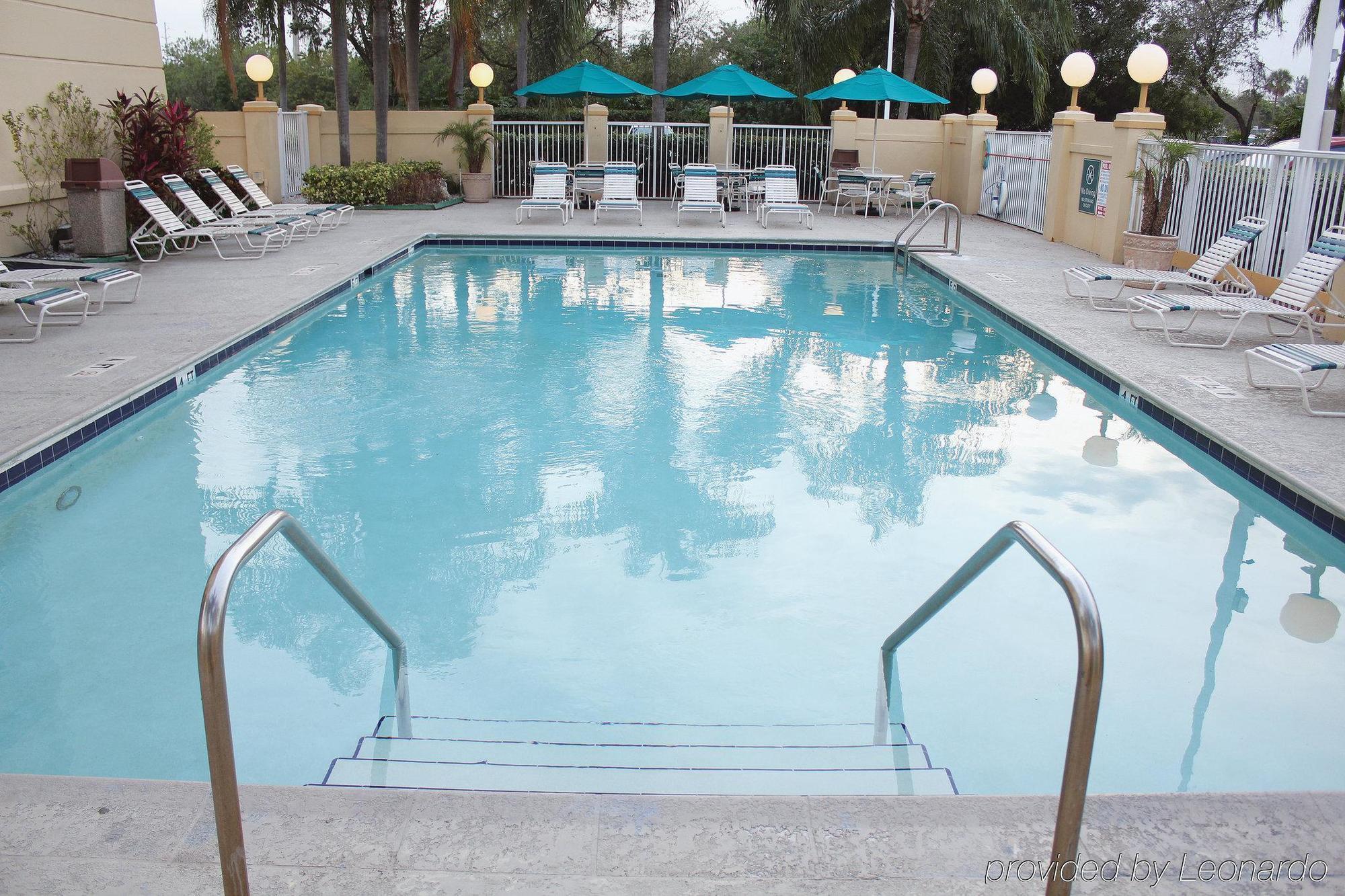 La Quinta By Wyndham Airport East Miami