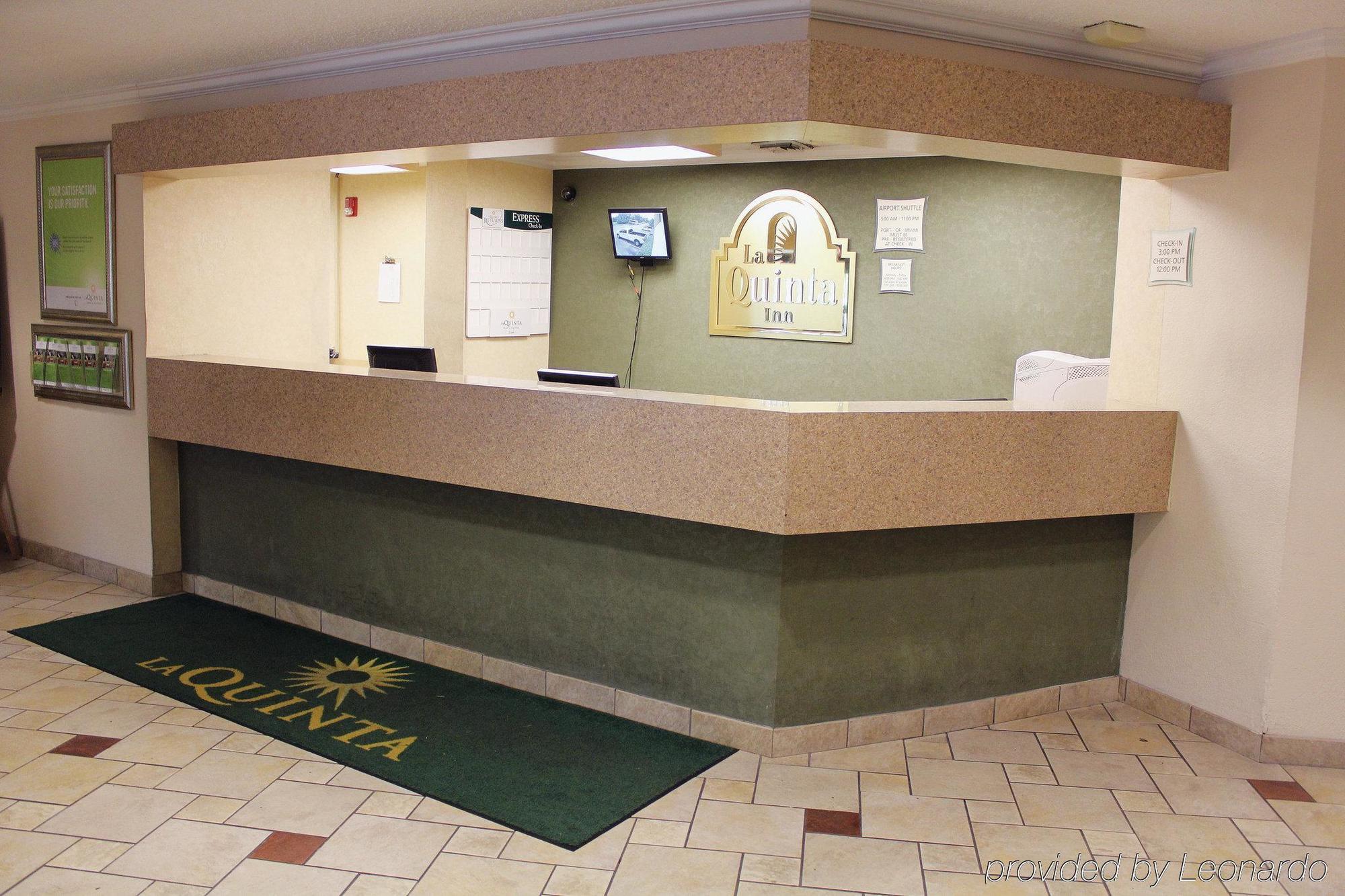 La Quinta By Wyndham Airport East