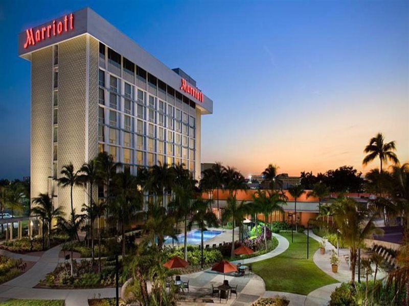 By Marriott Airport Hotel 3*