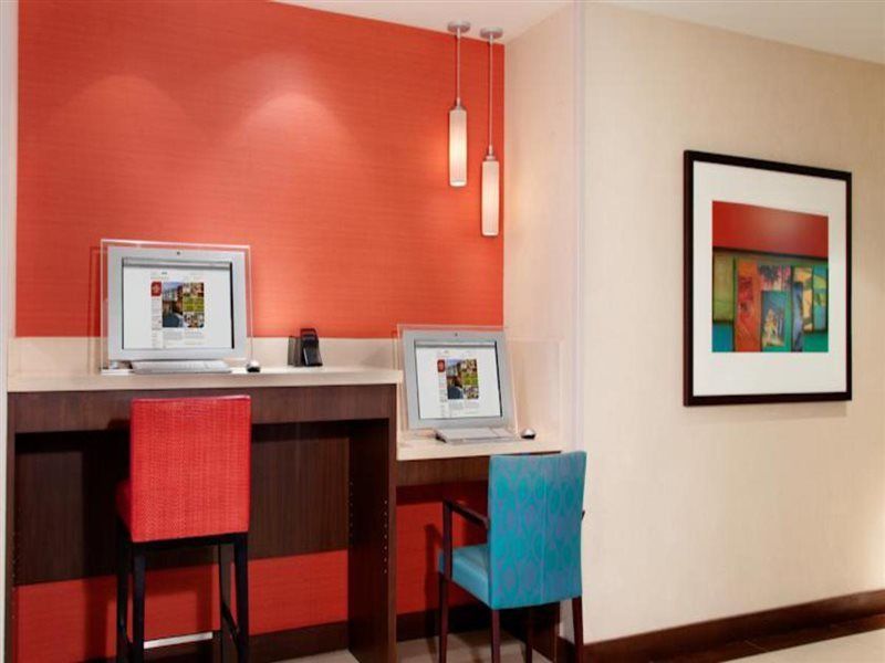 By Marriott Airport 3* Miami
