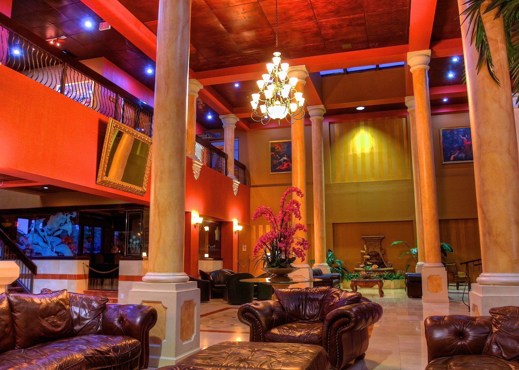 Hotel Regency Airport