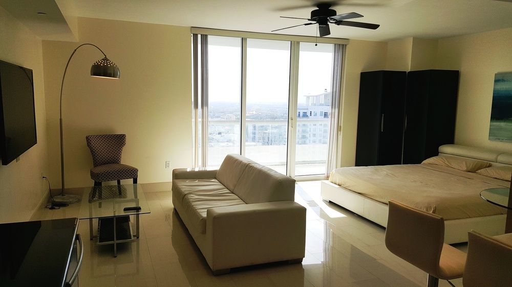Luxury At 50 Biscayne Apartment Miami