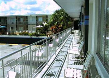 Selina Gold Dust Hotel