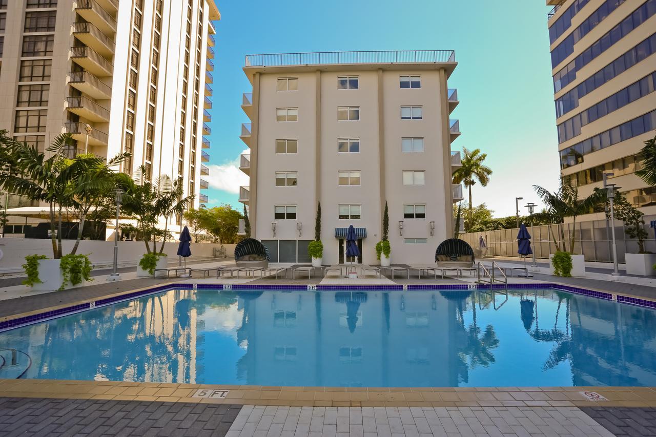 Coconut Grove By Nuovo 3*