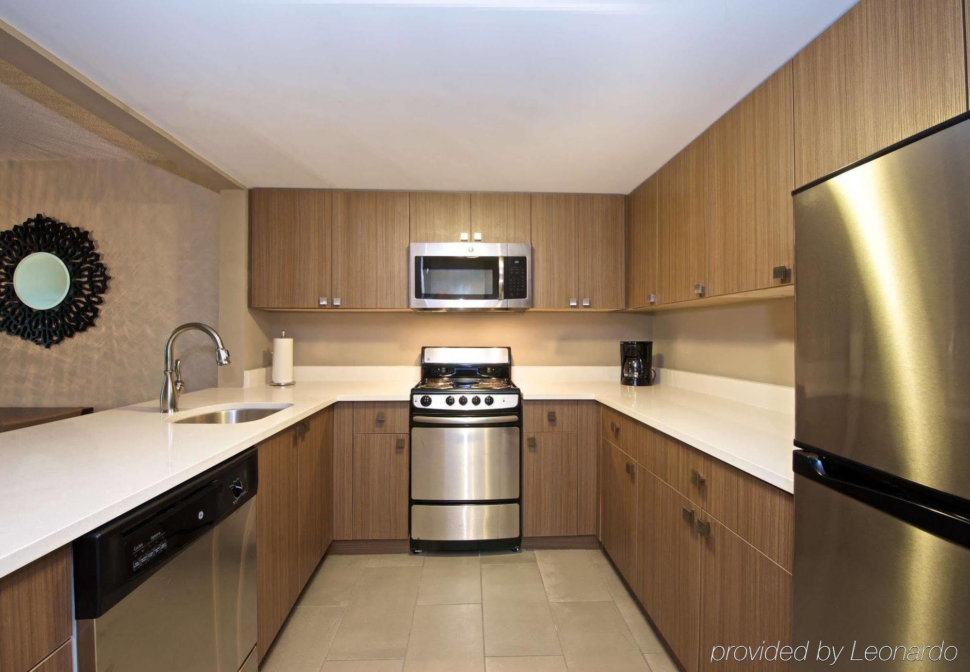 Coconut Grove Hotel 3*