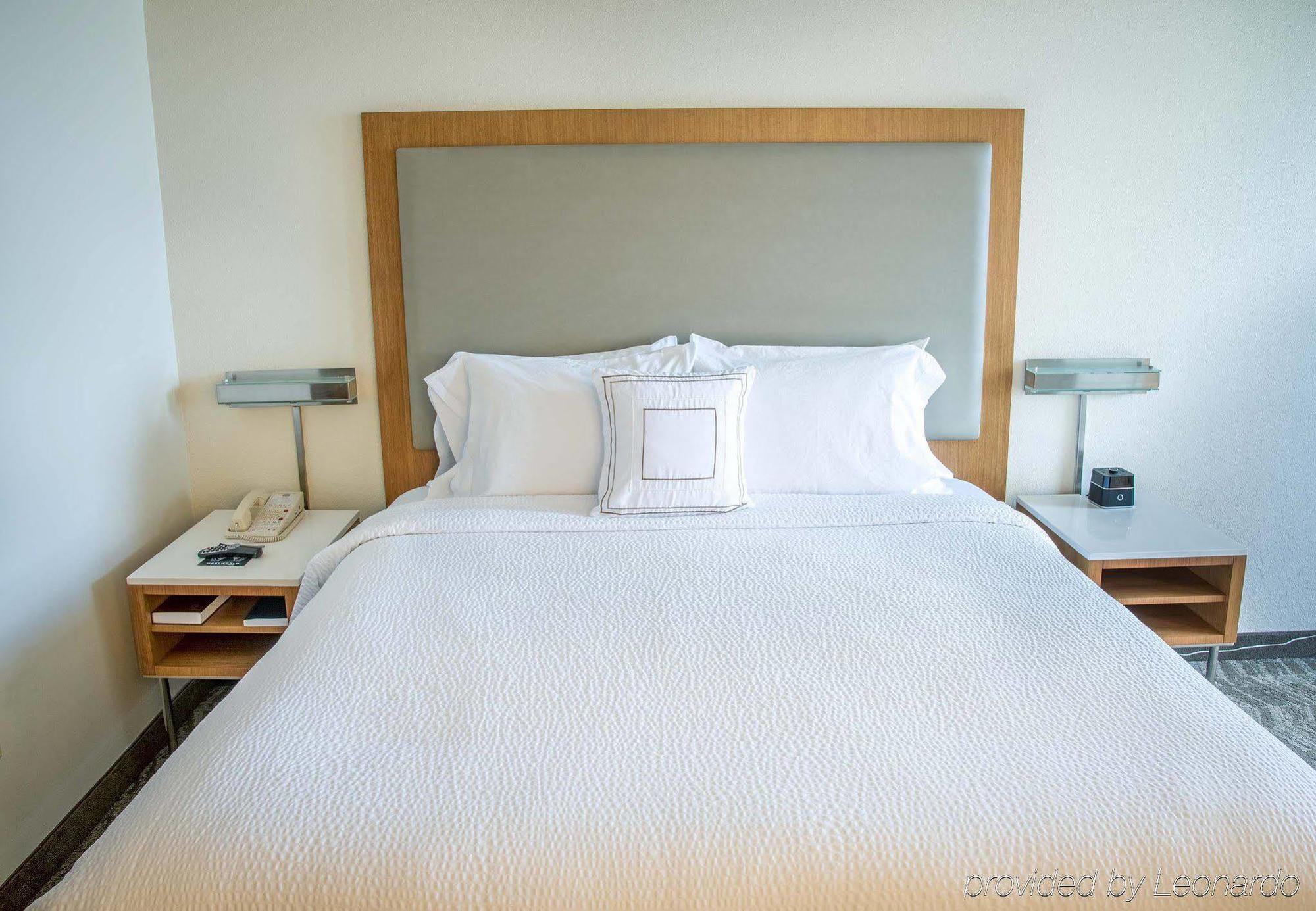 Springhill By Marriott Airport South Blue Lagoon Area