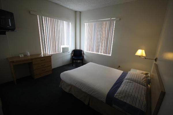 Leamington - Downtown / Port Of 2* Miami