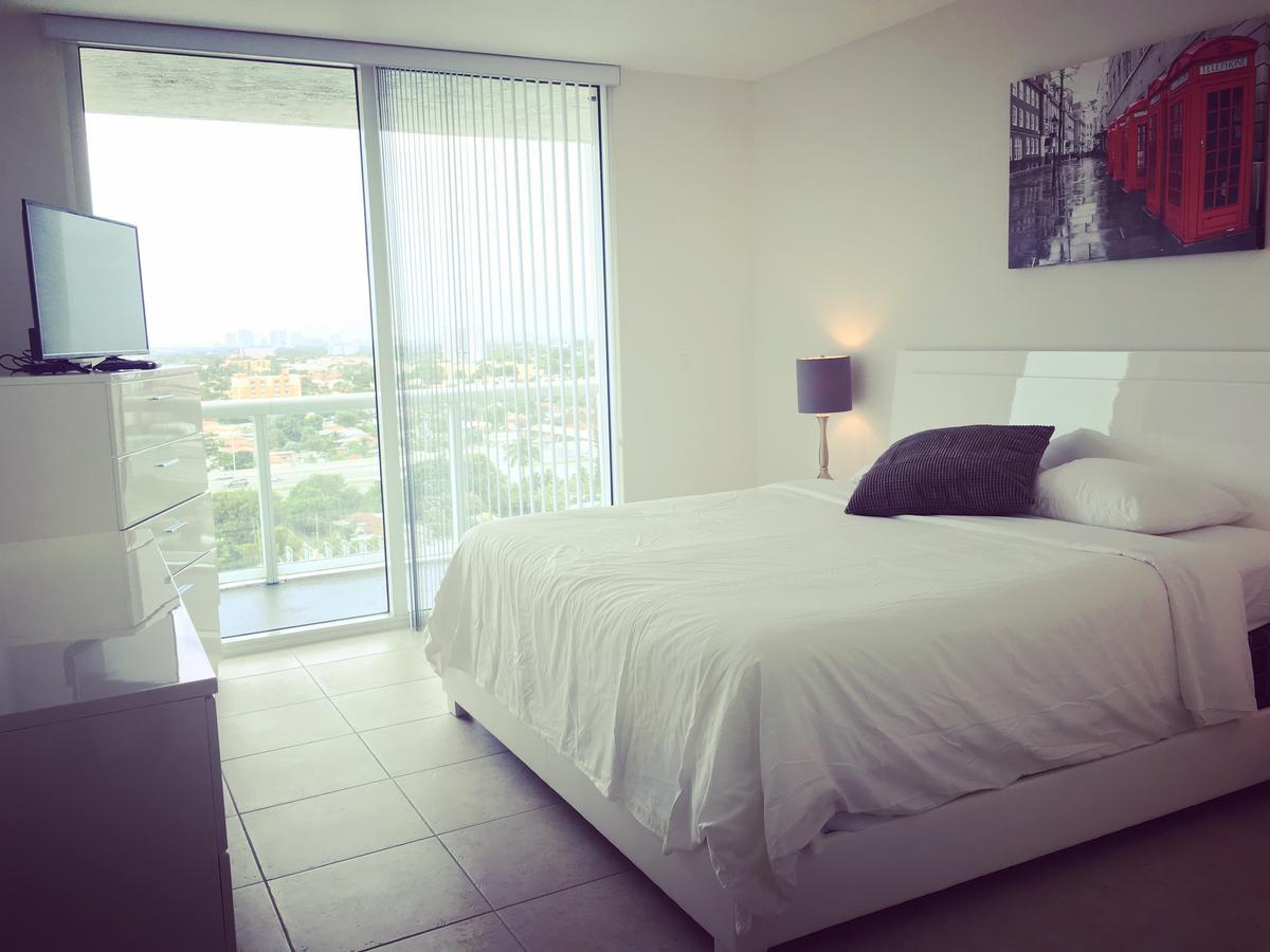 Starlight Suites * Miami