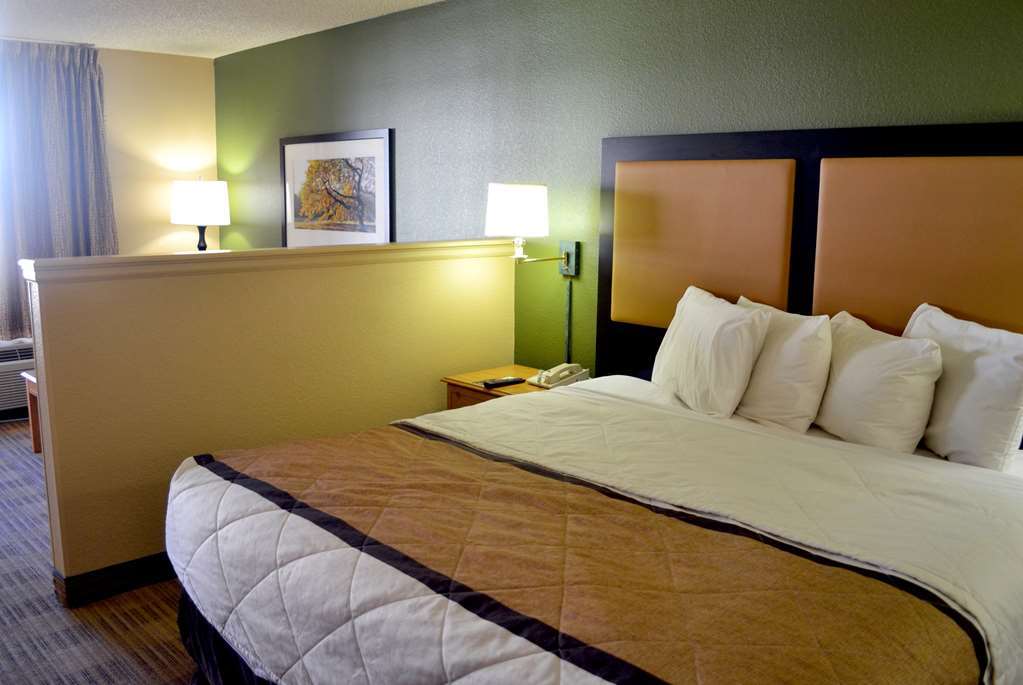 Hotel Extended America - - Airport - Blue Lagoon