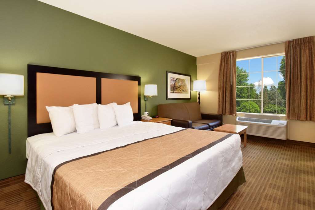 Extended America - - Airport - Blue Lagoon 2*