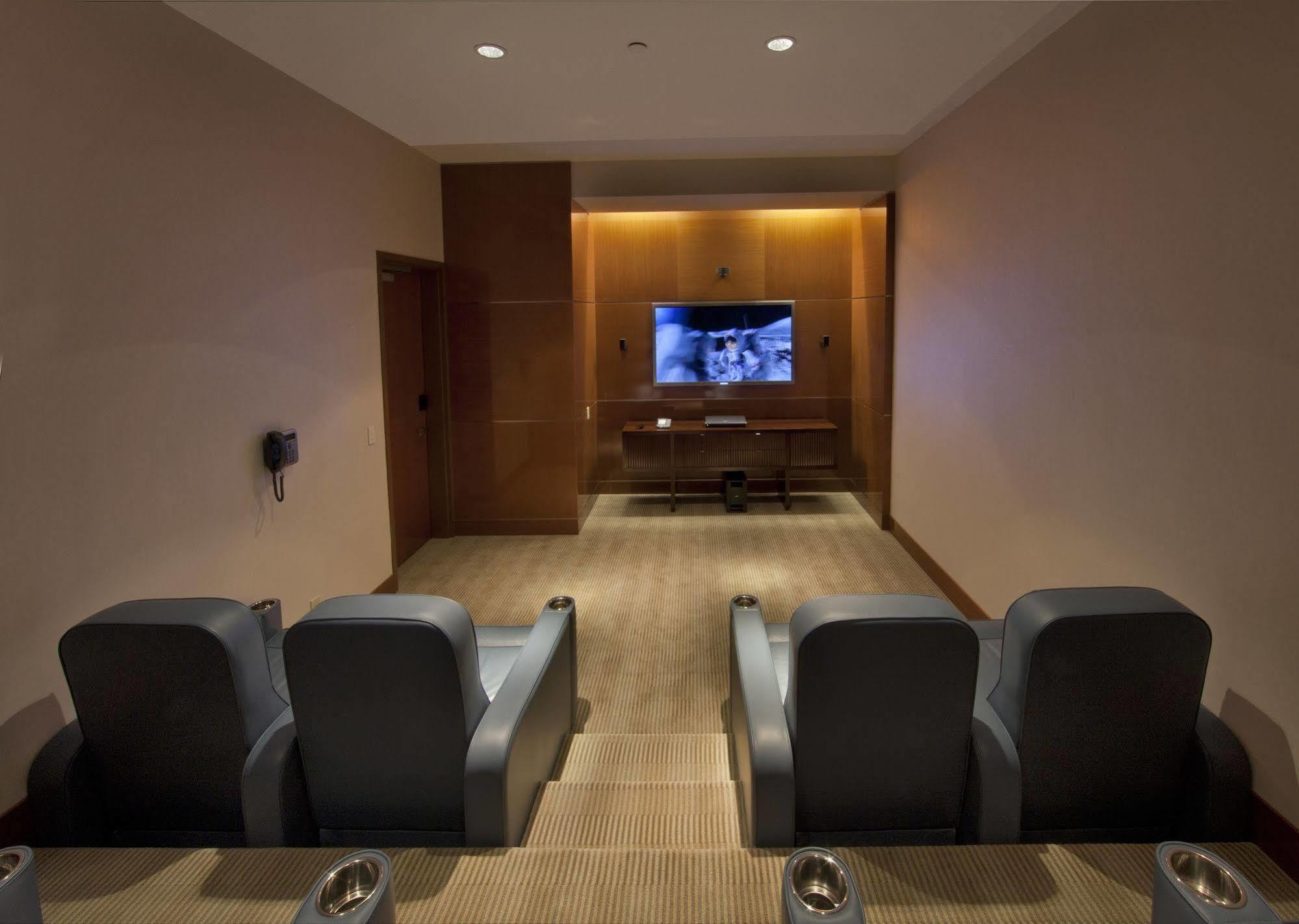 Beaux Arts, Autograph Collection 5* Miami