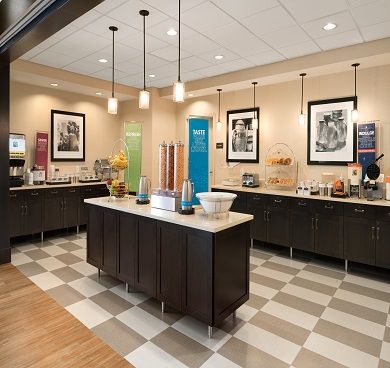 Hampton Airport East Hotel 3*