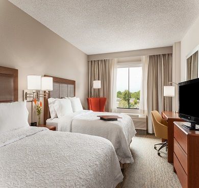Hotel Hampton Airport East