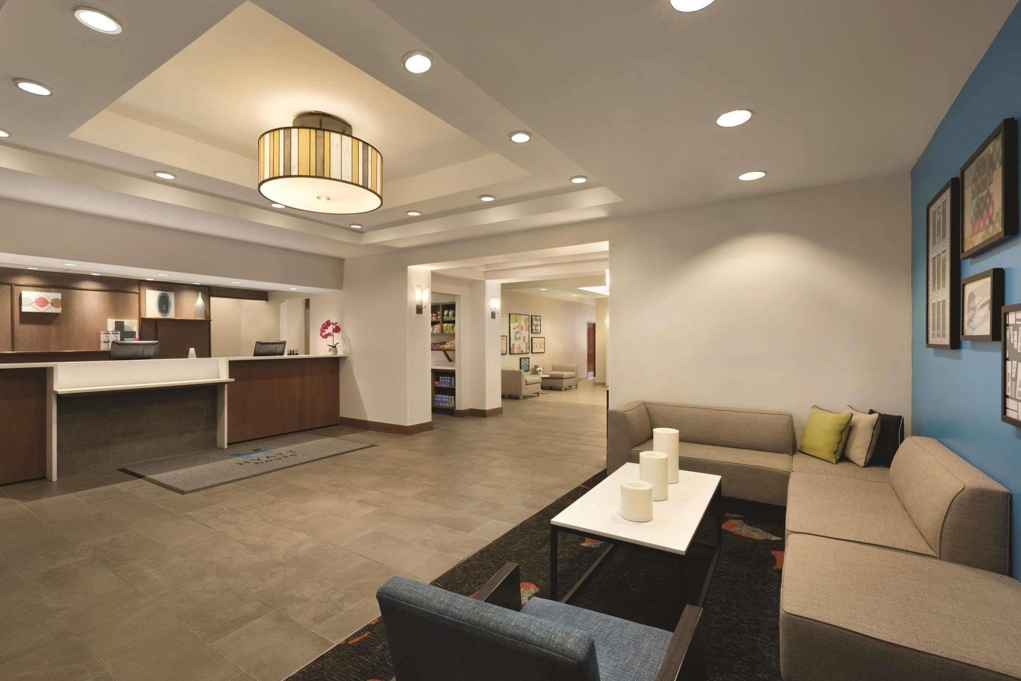 Hotel Hyatt House Airport 3*
