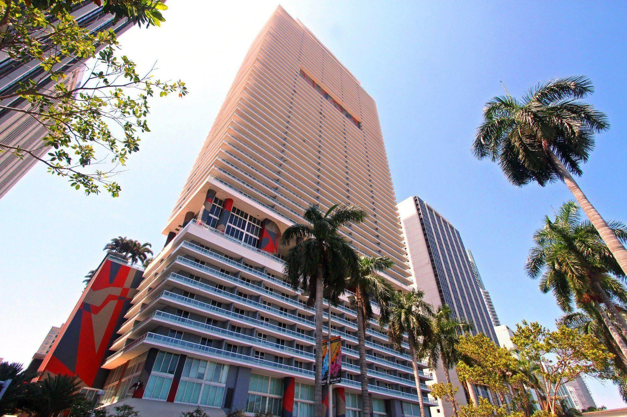 Luxury At 50 Biscayne * Miami