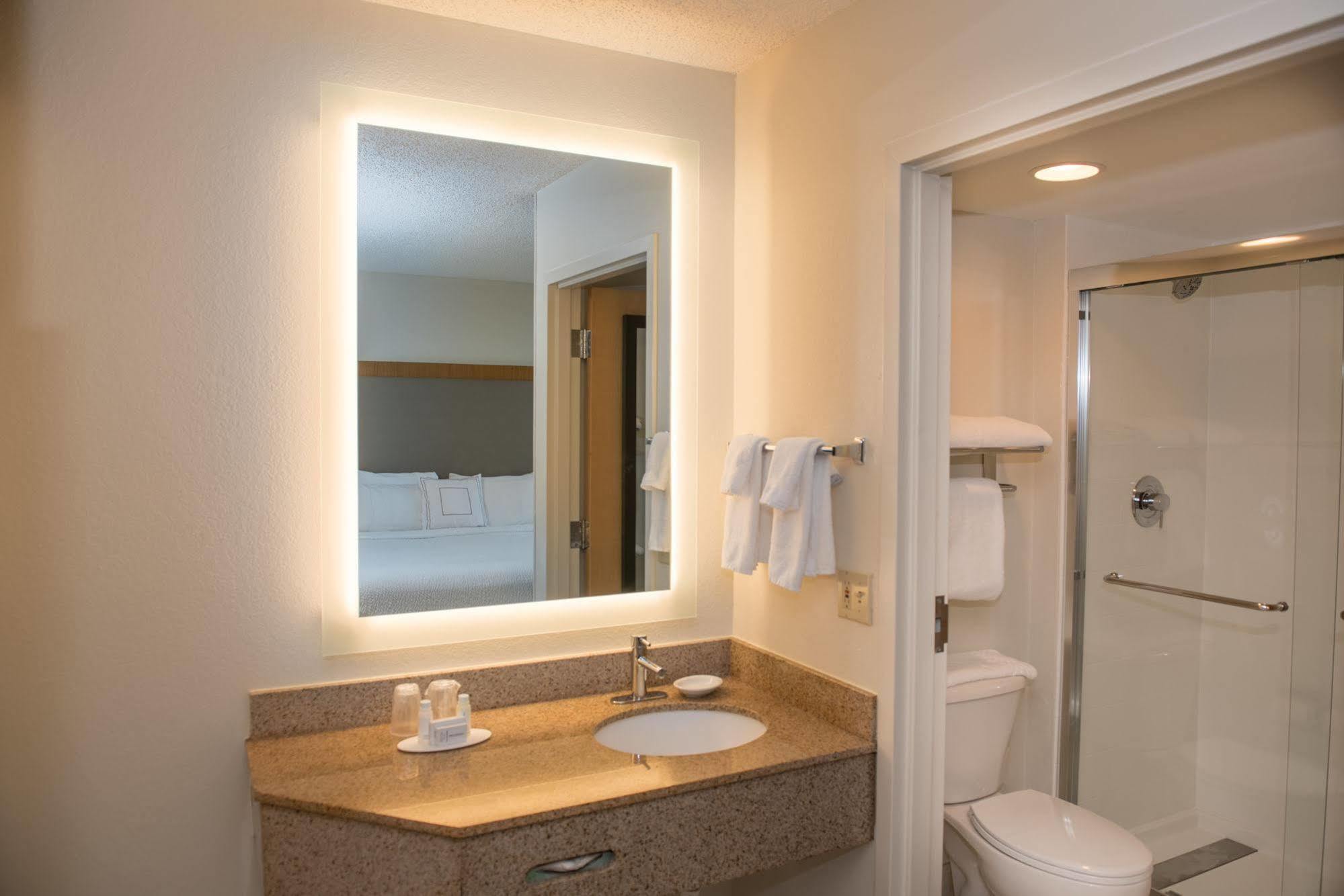 Springhill By Marriott Airport South Blue Lagoon Area 3* Miami